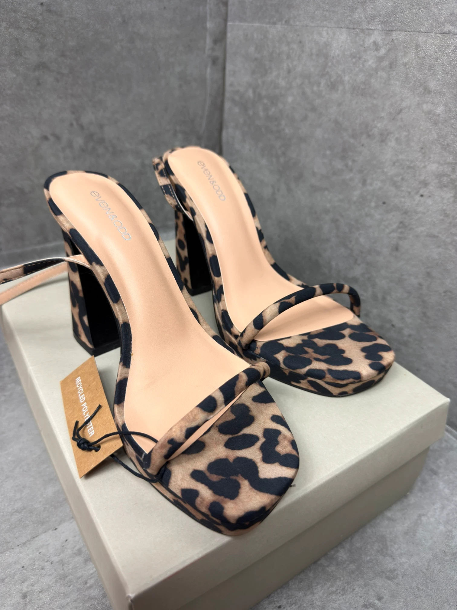 Even&Odd Leopard Platform Slides