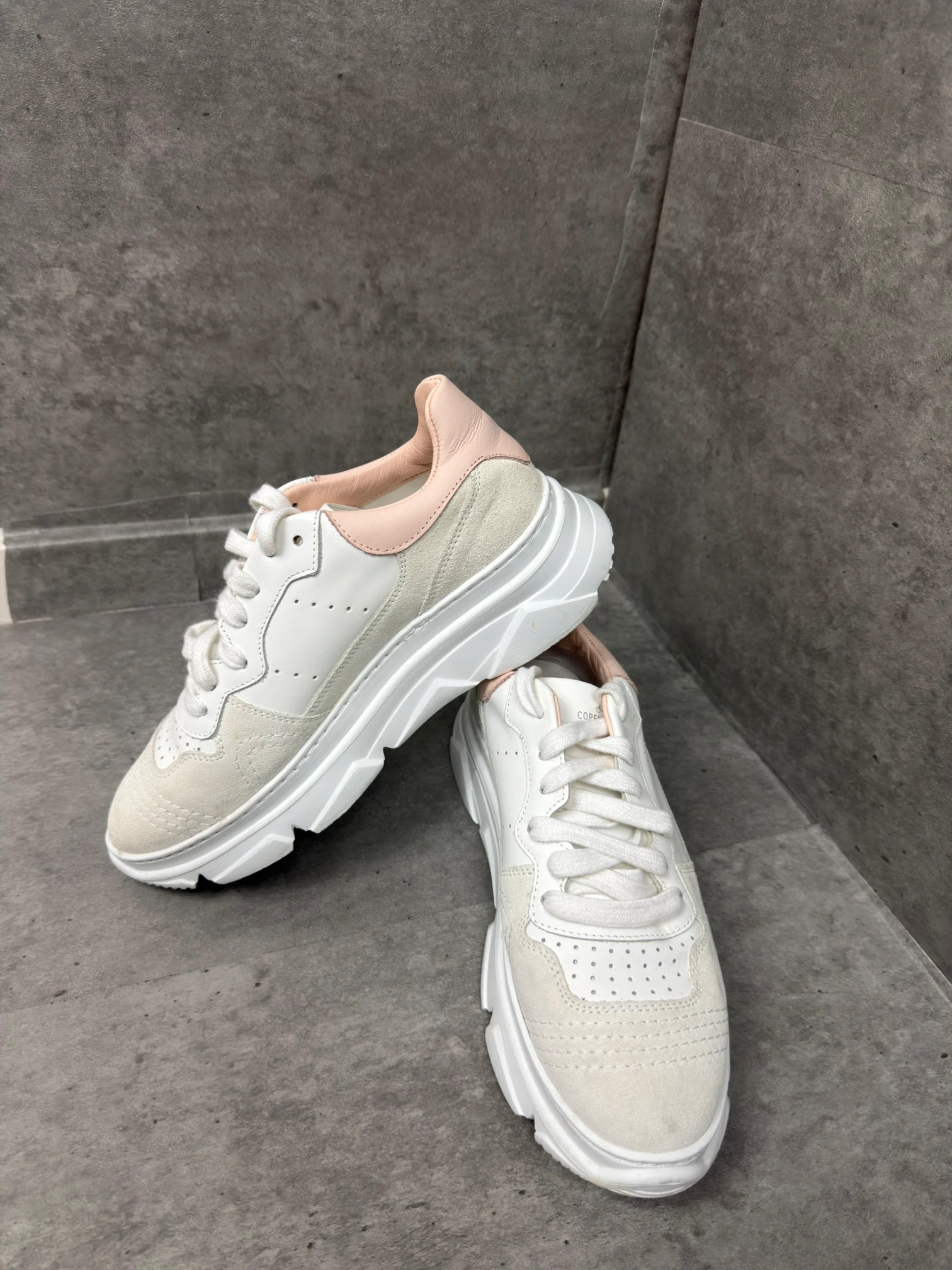 Copenhagen Studios Chunky Sneakers White Pink