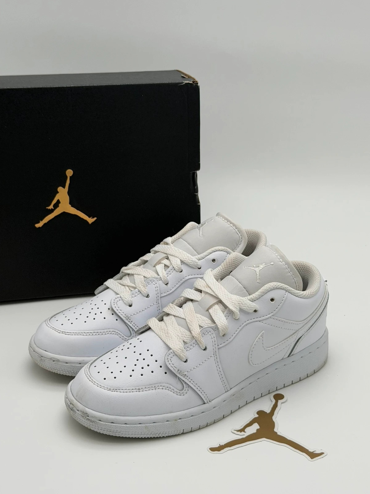 Air Jordan 1 Low GS Triple White