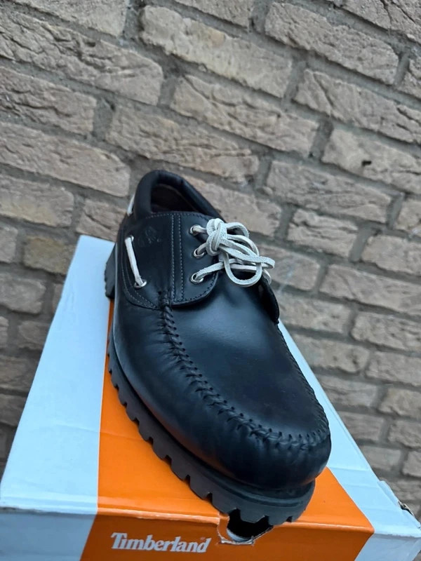 Timberland Authentic 3-Eye Lug Handsewn Black Leather